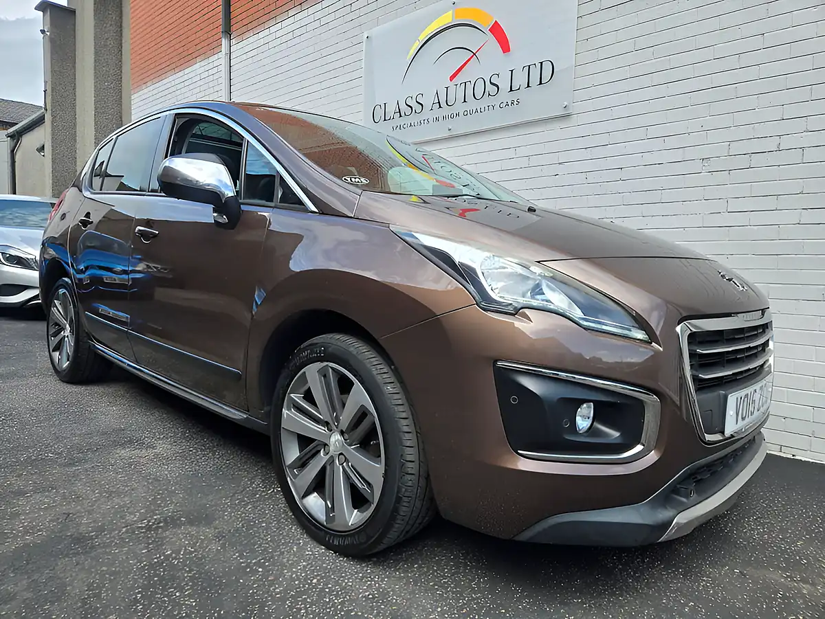 Used 2015 Peugeot 3008 Allure Egc Brown - Interior and Exterior details 5