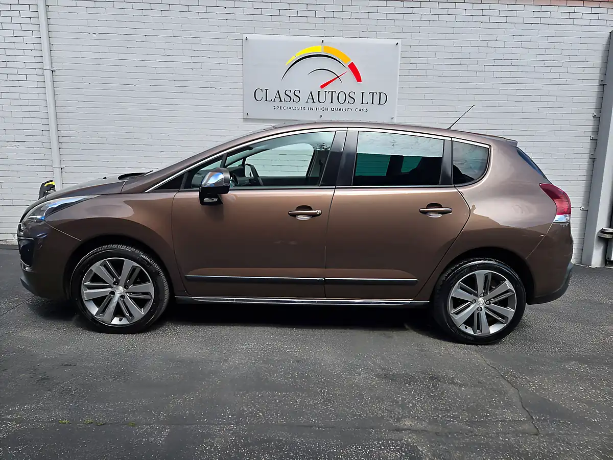 Used 2015 Peugeot 3008 Allure Egc Brown - Interior and Exterior details 6