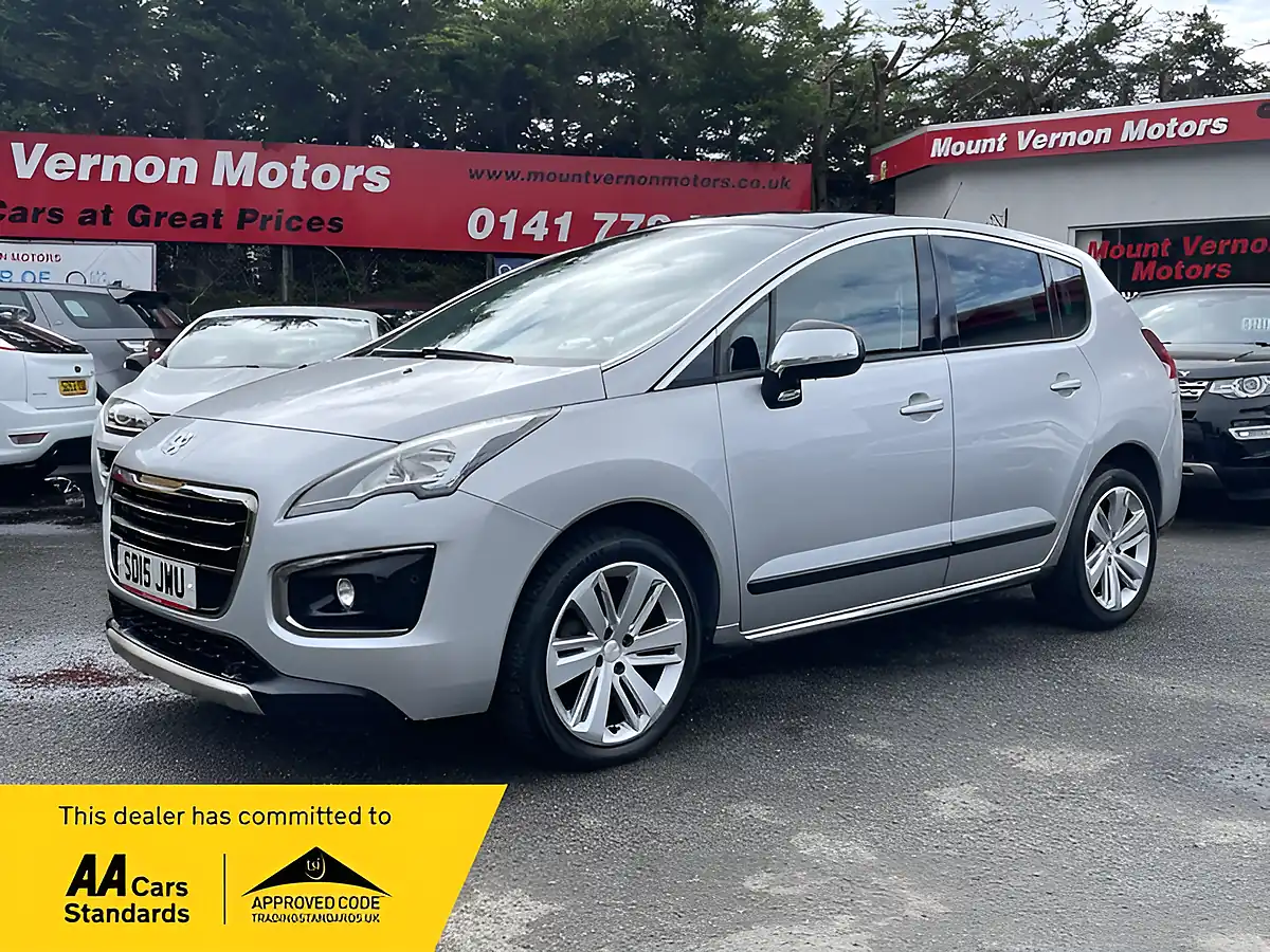 Used 2015 Peugeot 3008 Allure Egc Silver - Front View