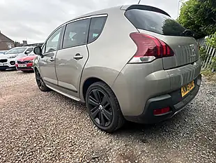 Used 2015 Peugeot 3008 Allure Grey - Interior and Exterior details 15