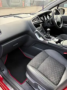 Used 2015 Peugeot 3008 Allure Red - Interior and Exterior details 11