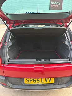 Used 2015 Peugeot 3008 Allure Red - Interior and Exterior details 9
