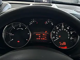 Used 2015 Peugeot 3008 Allure Silver - Interior and Exterior details 14