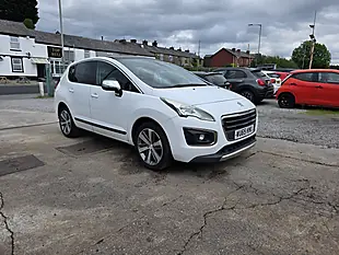 Used 2015 Peugeot 3008 Allure White - Interior and Exterior details 2