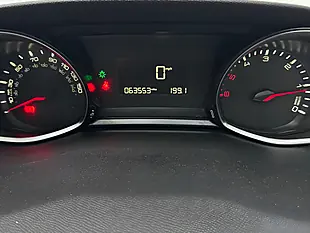 Used 2015 Peugeot 308 Active Bianca White - Interior and Exterior details 12