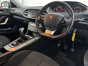 Used 2015 Peugeot 308 Active Bianca White - Interior and Exterior details 3