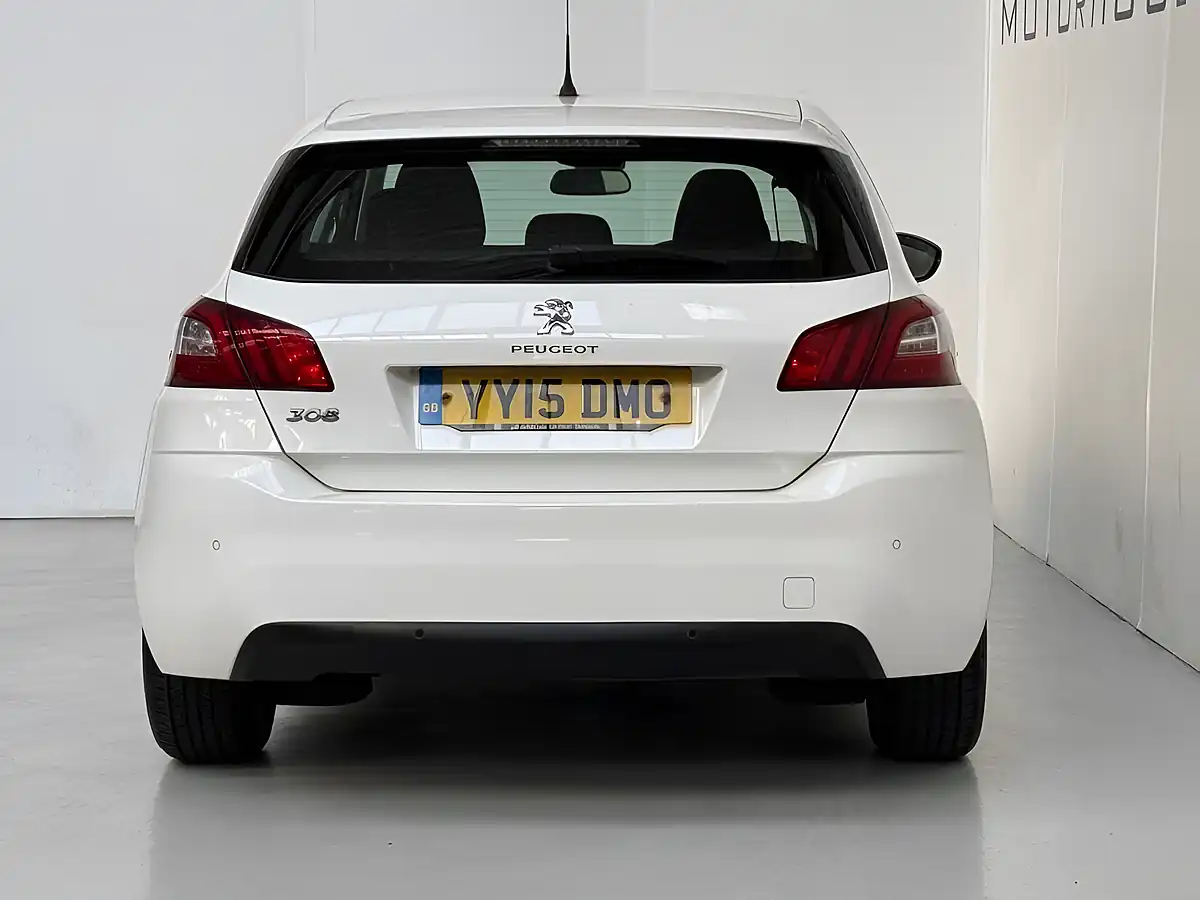 Used 2015 Peugeot 308 Active Bianca White - Interior and Exterior details 5