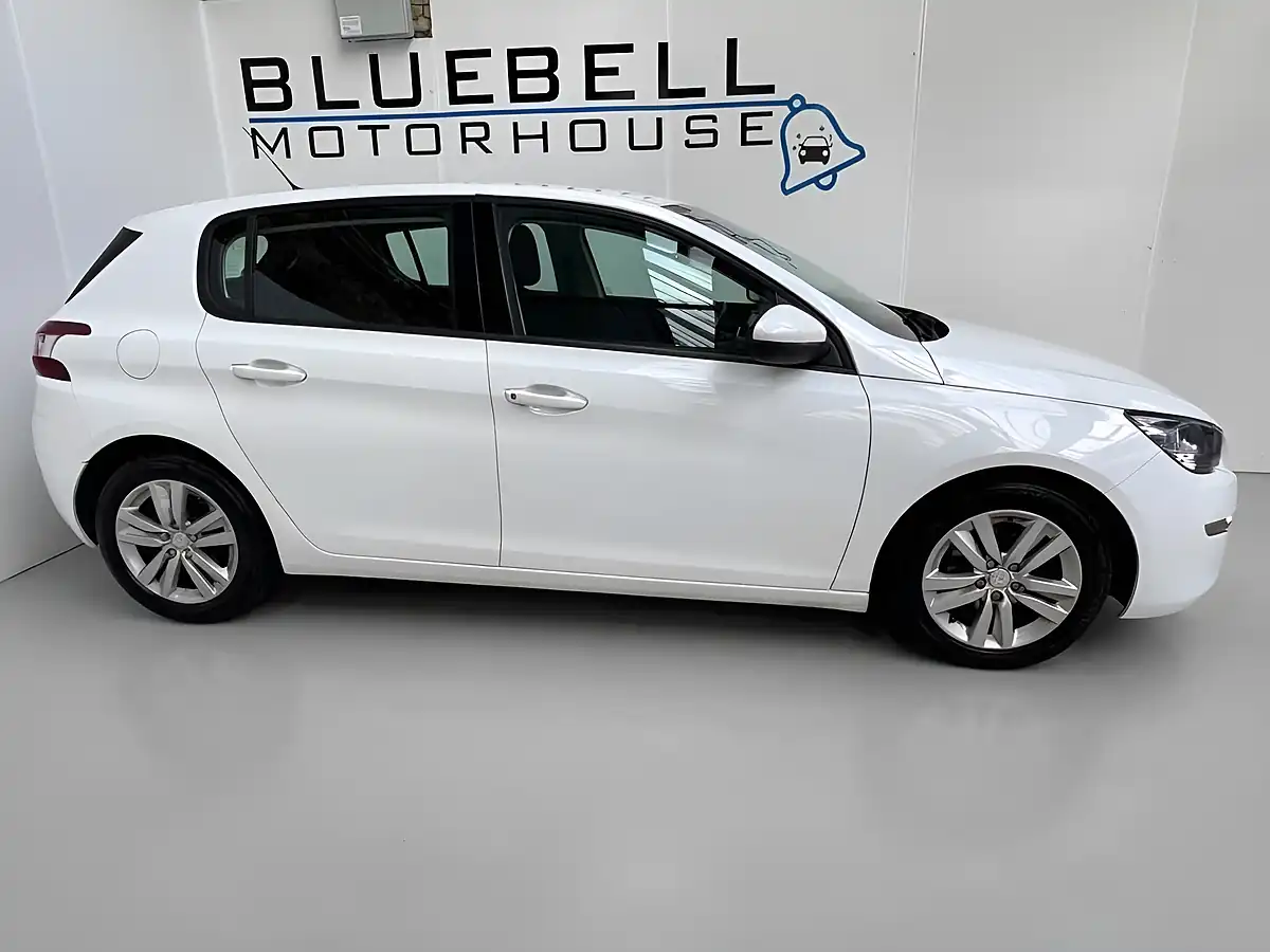 Used 2015 Peugeot 308 Active Bianca White - Interior and Exterior details 8