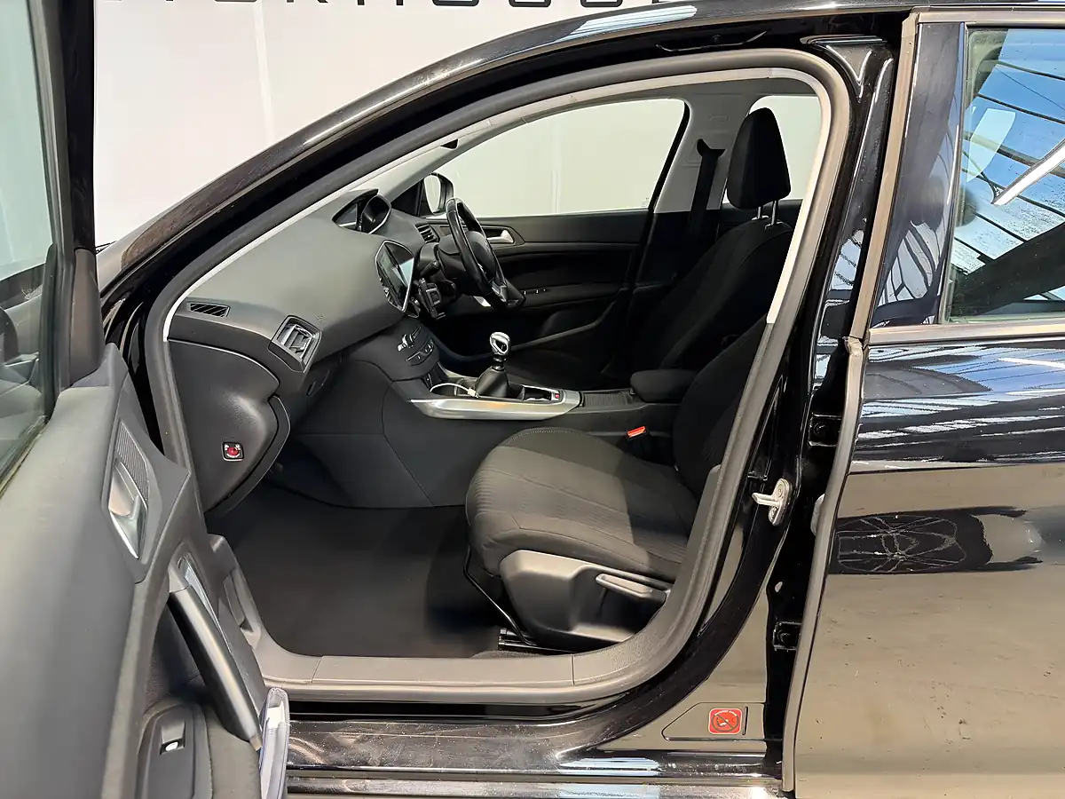 Used 2015 Peugeot 308 Active Black - Interior and Exterior details 8