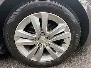 Used 2015 Peugeot 308 Active Grey - Interior and Exterior details 10