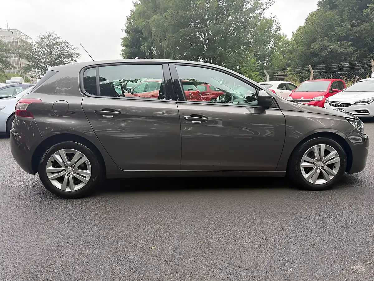 Used 2015 Peugeot 308 Active Grey - Interior and Exterior details 8