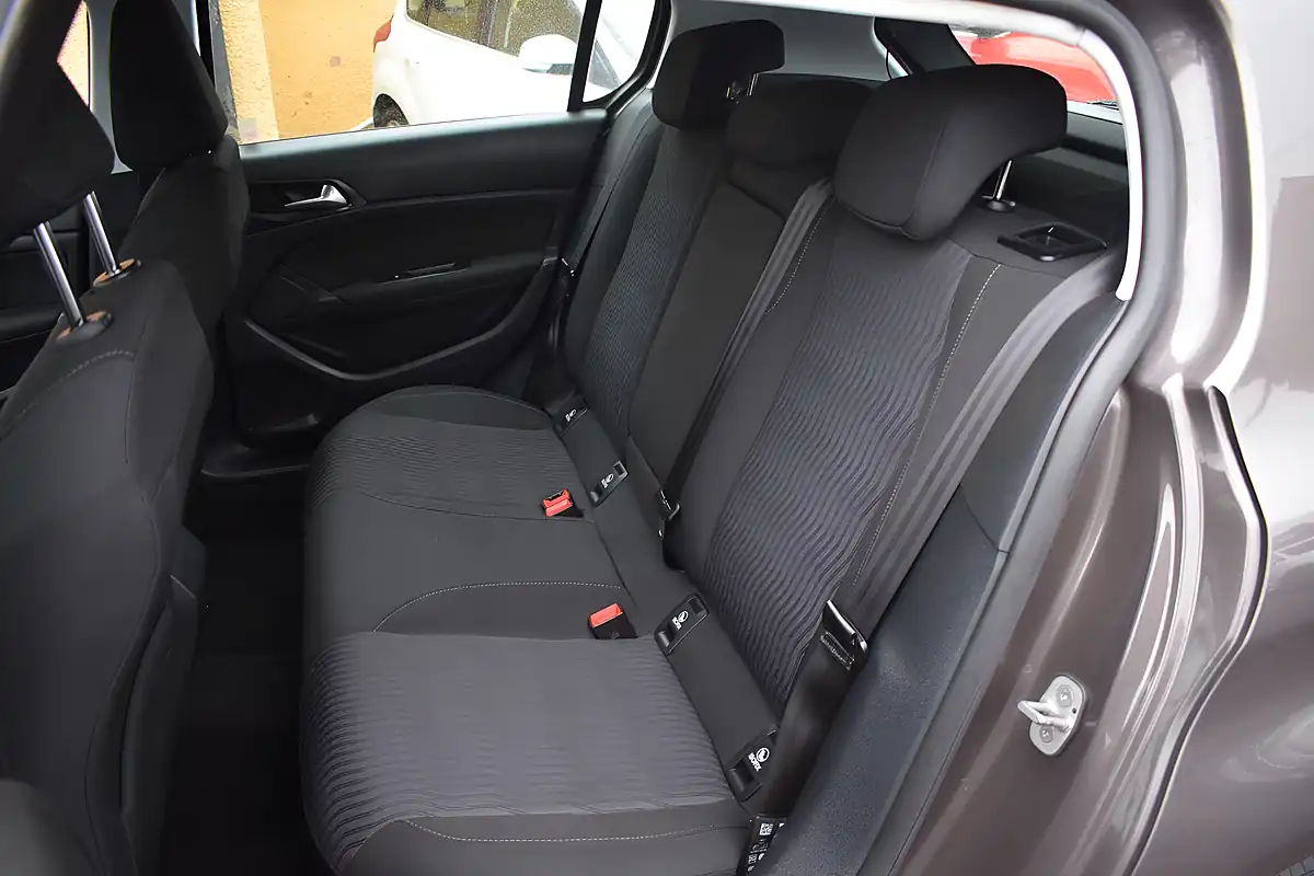 Used 2015 Peugeot 308 Active Grey - Interior and Exterior details 10