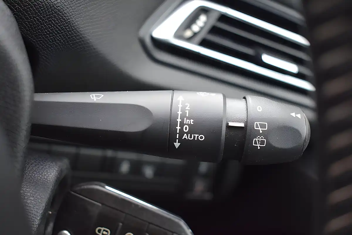 Used 2015 Peugeot 308 Active Grey - Interior and Exterior details 20