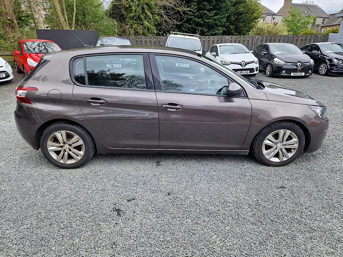 Used 2015 Peugeot 308 Active Grey - Interior and Exterior details 7