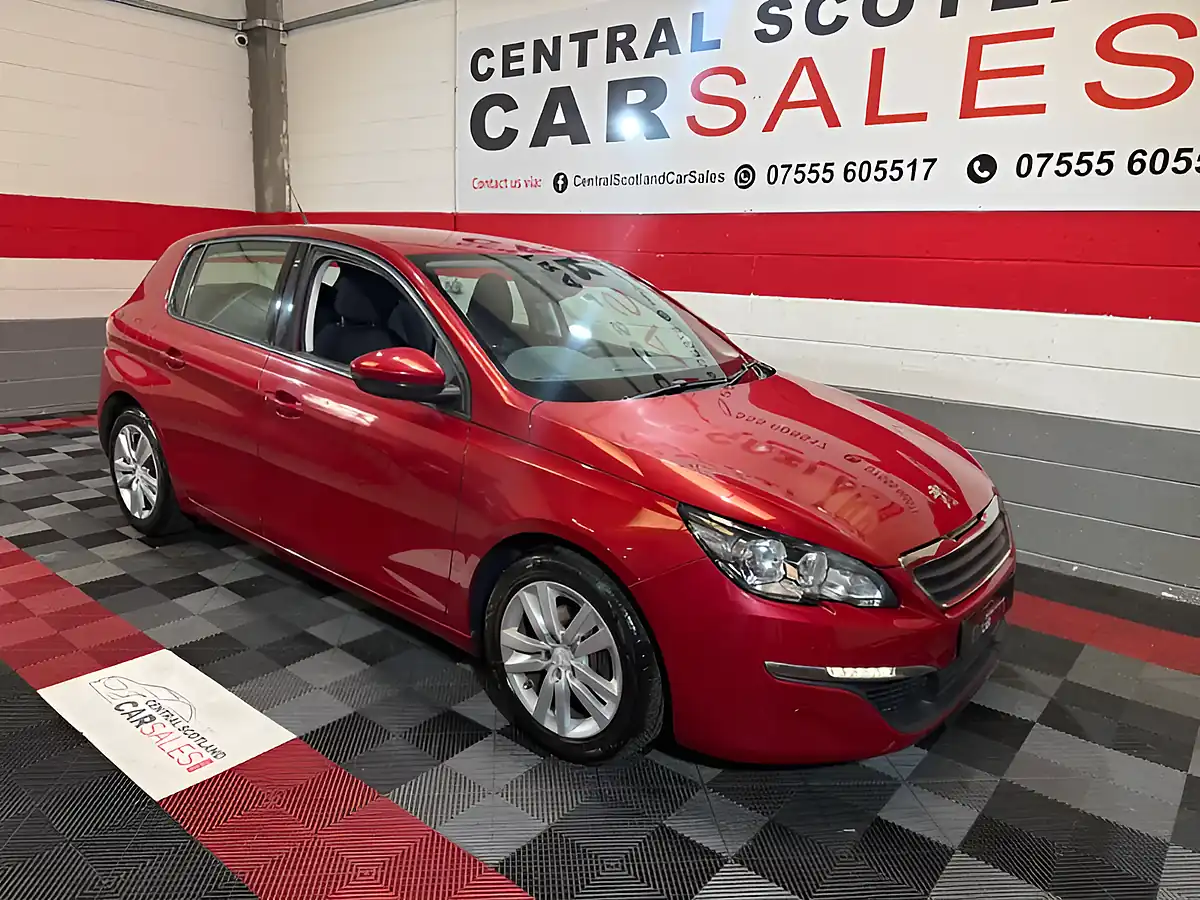 Used 2015 Peugeot 308 Active Red - Front View