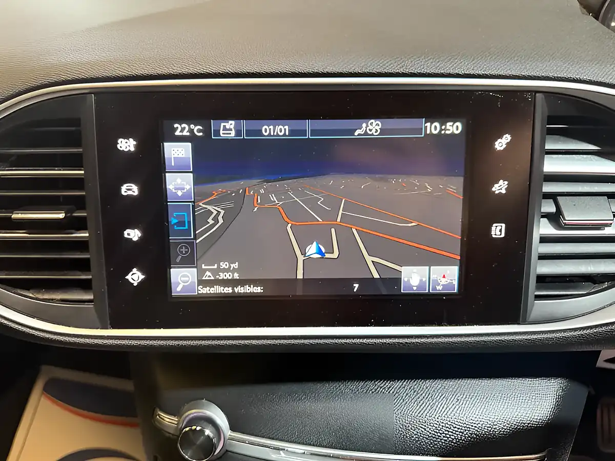 Used 2015 Peugeot 308 Active Red - Interior and Exterior details 16
