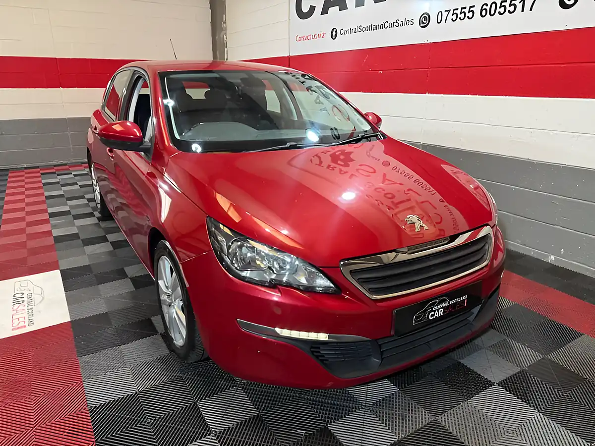 Used 2015 Peugeot 308 Active Red - Interior and Exterior details 5