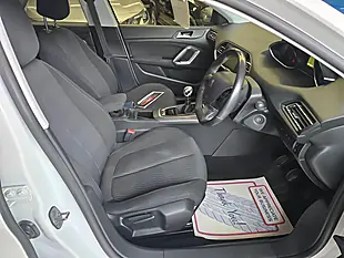 Used 2015 Peugeot 308 Active White - Interior and Exterior details 13