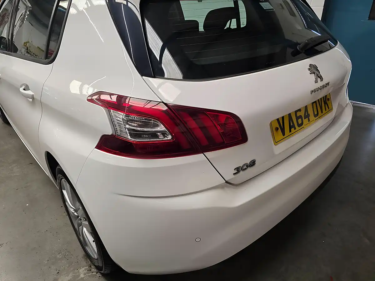 Used 2015 Peugeot 308 Active White - Interior and Exterior details 9