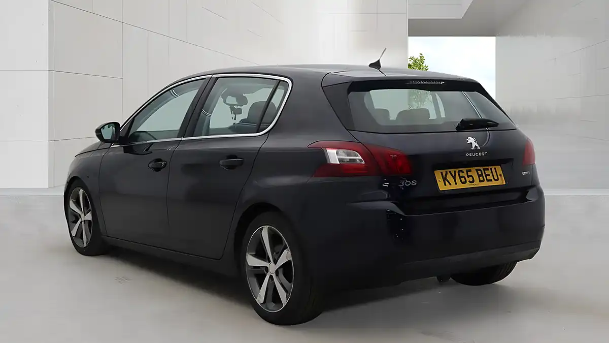 Used 2015 Peugeot 308 Allure Blue - Interior and Exterior details 3