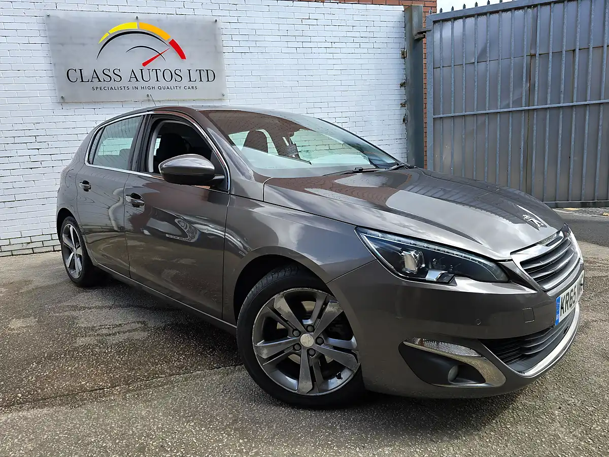 Used 2015 Peugeot 308 Allure Grey - Front View