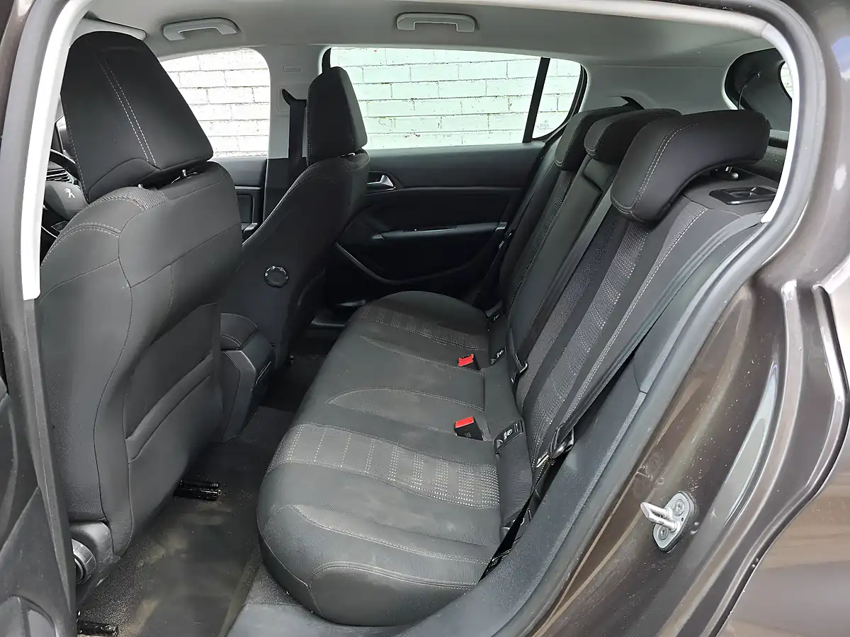 Used 2015 Peugeot 308 Allure Grey - Interior and Exterior details 16