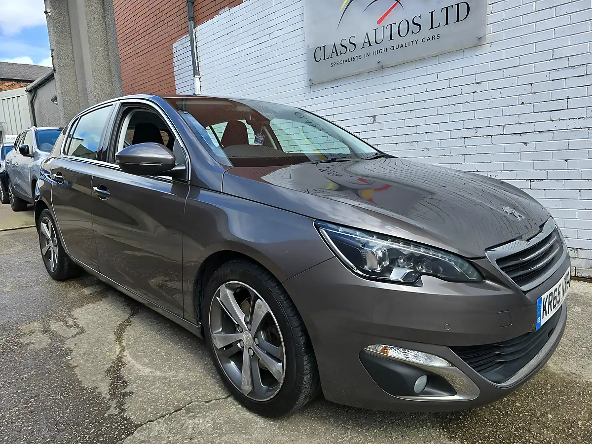 Used 2015 Peugeot 308 Allure Grey - Interior and Exterior details 5