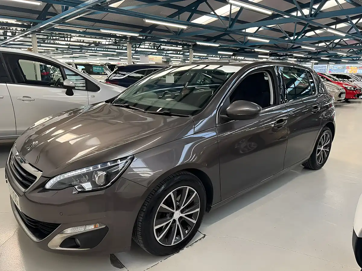 Used 2015 Peugeot 308 Allure Grey - Interior and Exterior details 12