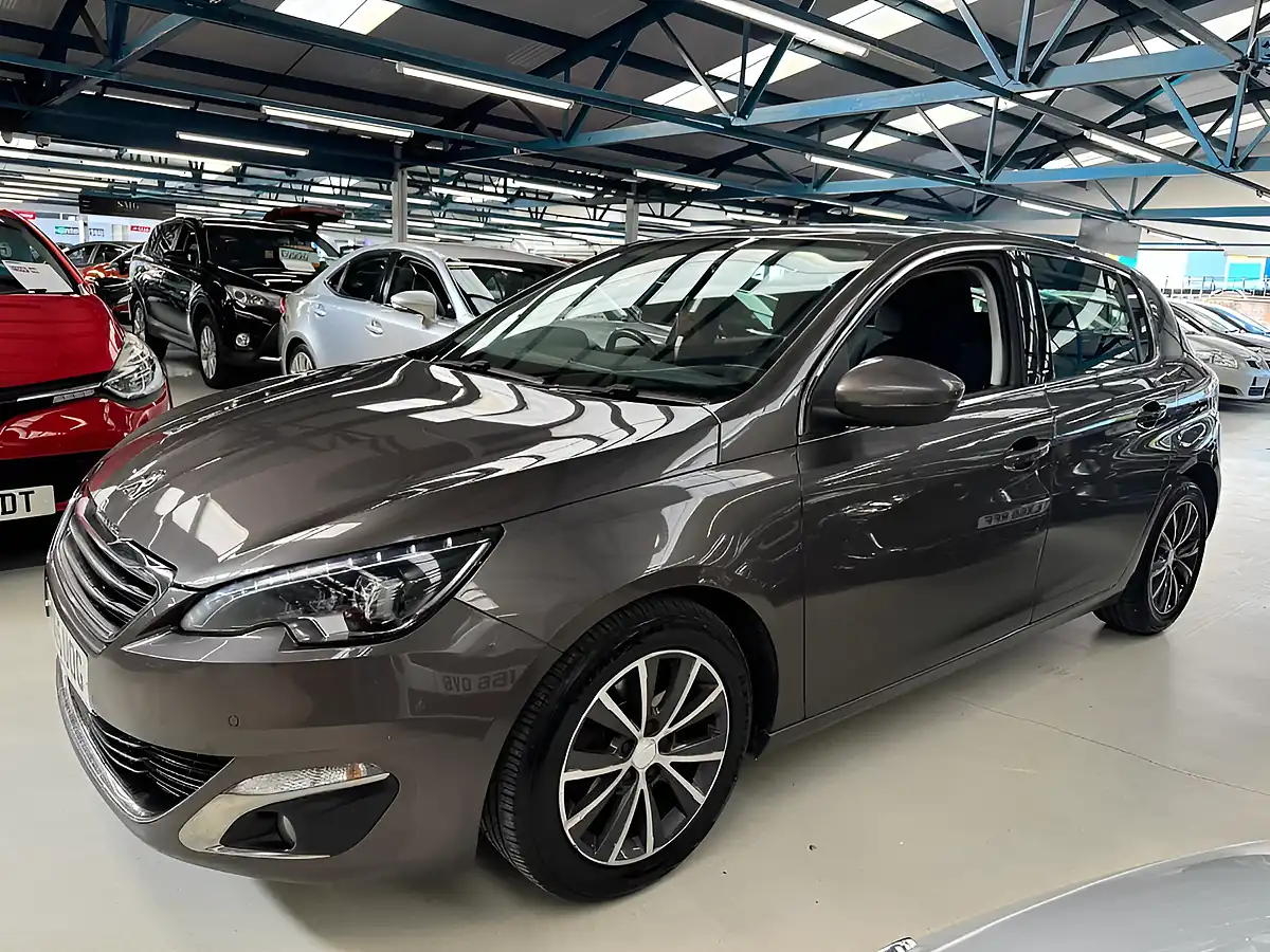 Used 2015 Peugeot 308 Allure Grey - Interior and Exterior details 13