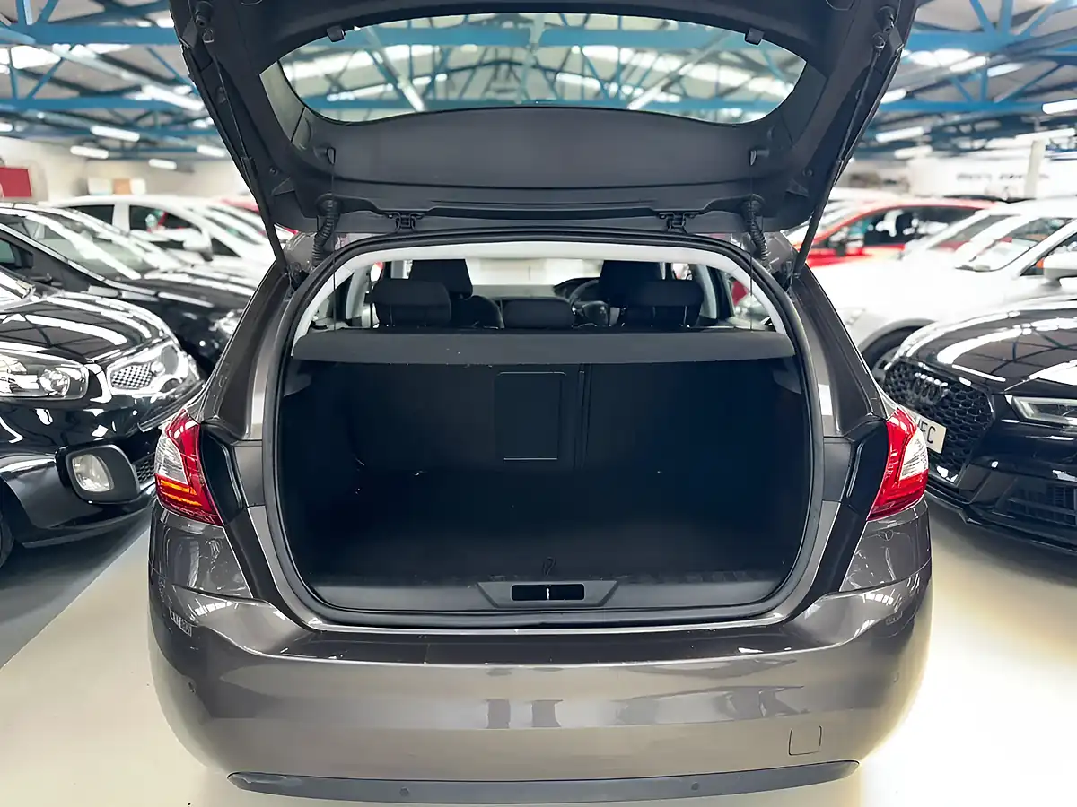 Used 2015 Peugeot 308 Allure Grey - Interior and Exterior details 19