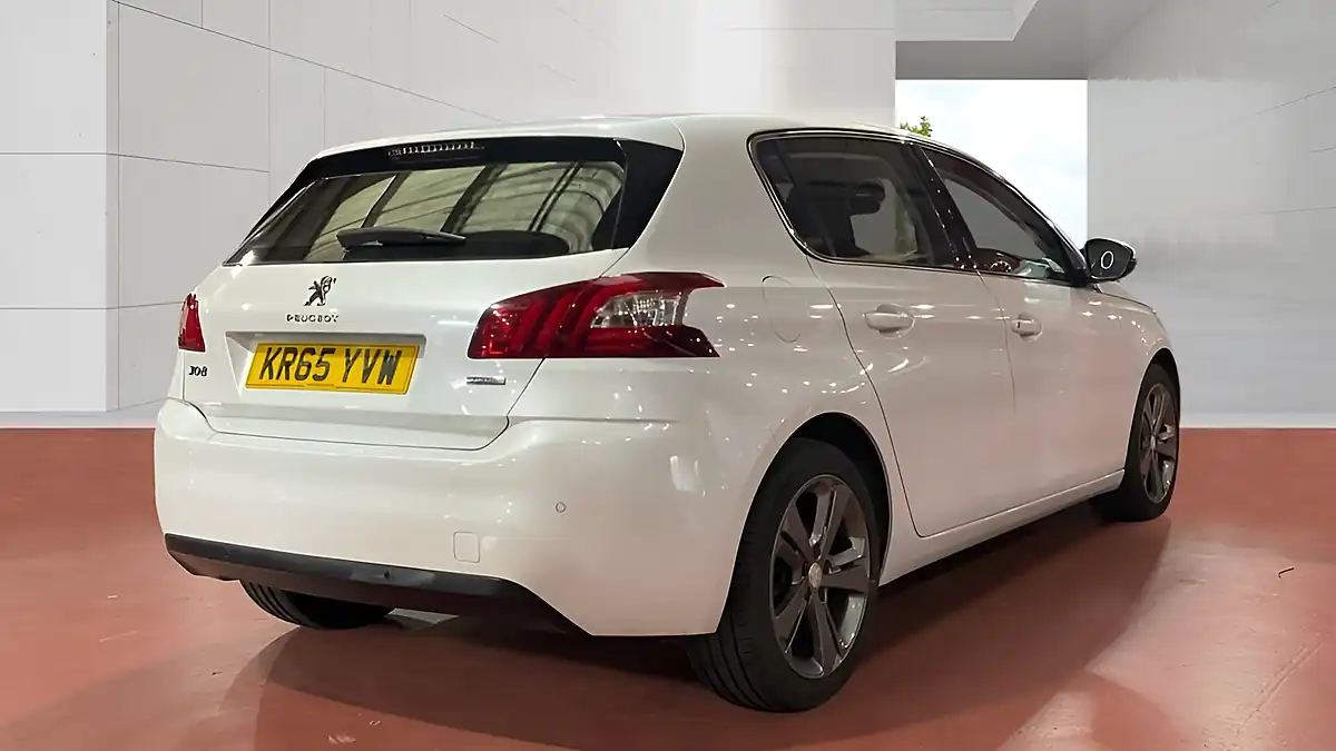 Used 2015 Peugeot 308 Allure White - Interior and Exterior details 13