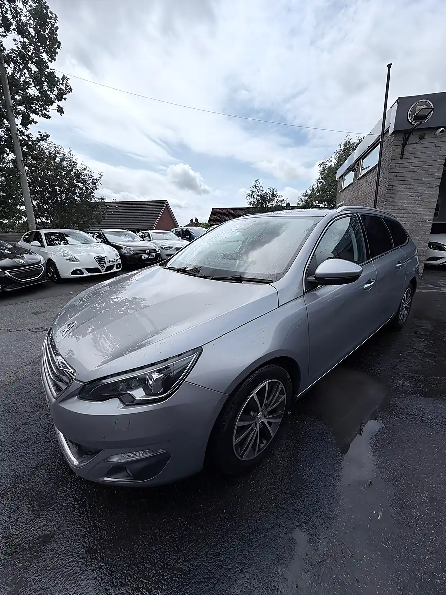 Used 2015 Peugeot 308 Estate Grey - Interior and Exterior details 2