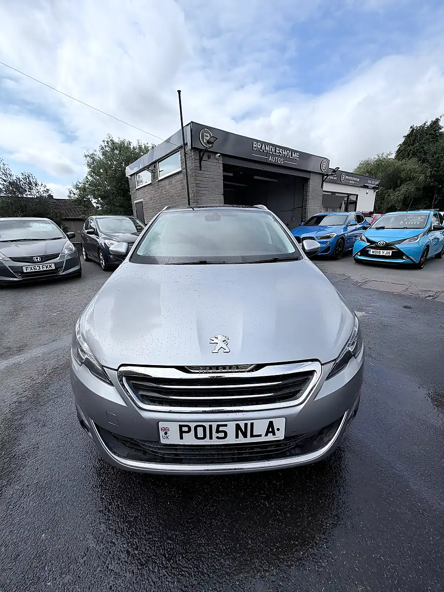 Used 2015 Peugeot 308 Estate Grey - Interior and Exterior details 3
