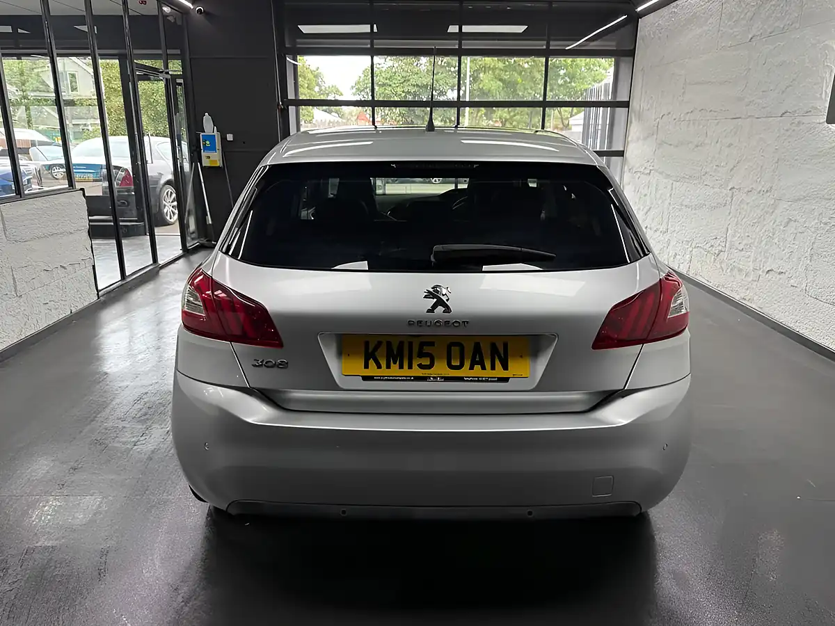 Used 2015 Peugeot 308 Feline Silver - Interior and Exterior details 11