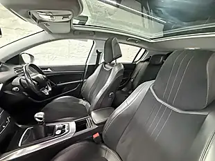 Used 2015 Peugeot 308 Feline Silver - Interior and Exterior details 18