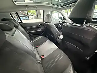 Used 2015 Peugeot 308 Feline Silver - Interior and Exterior details 7