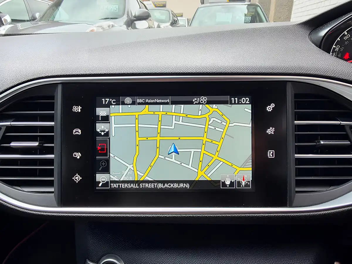 Used 2015 Peugeot 308 GT Blue - Interior and Exterior details 18