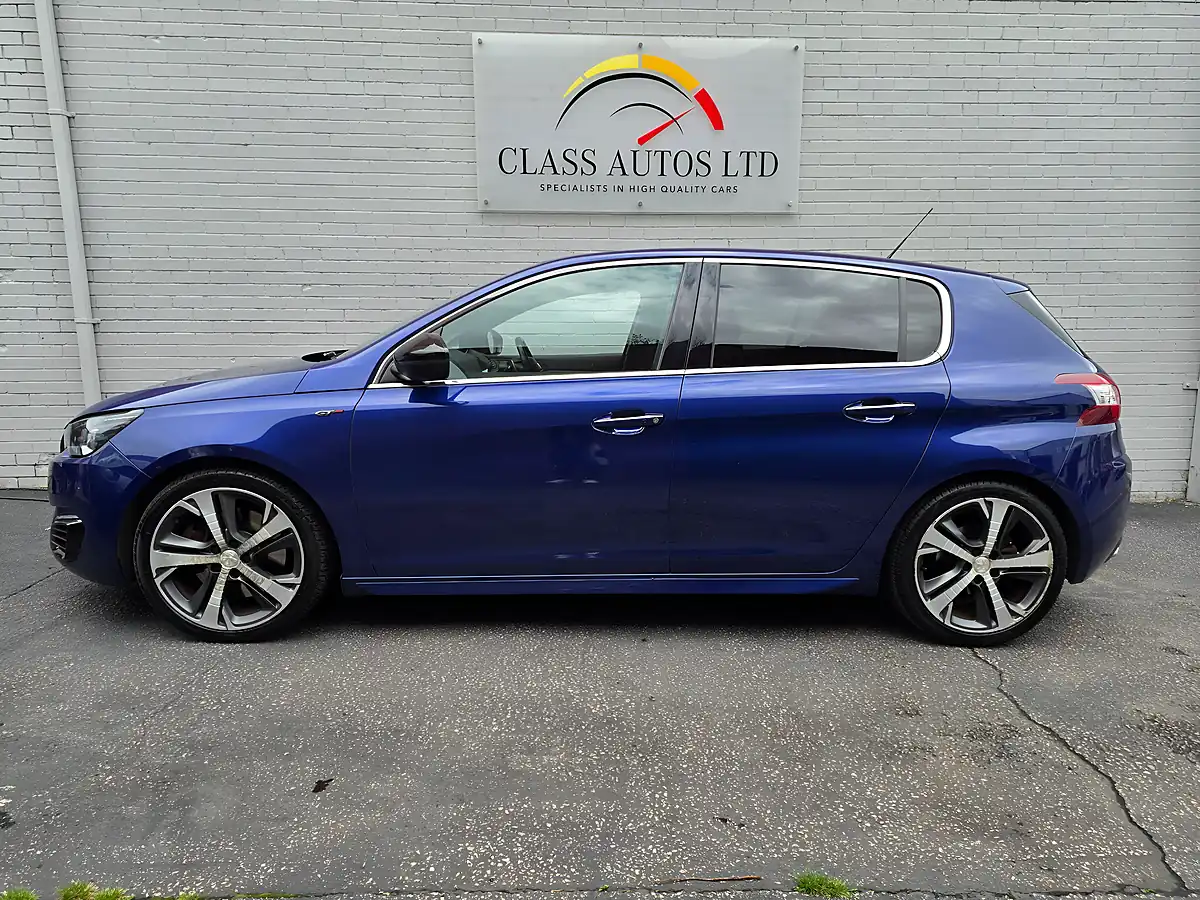 Used 2015 Peugeot 308 GT Blue - Interior and Exterior details 6