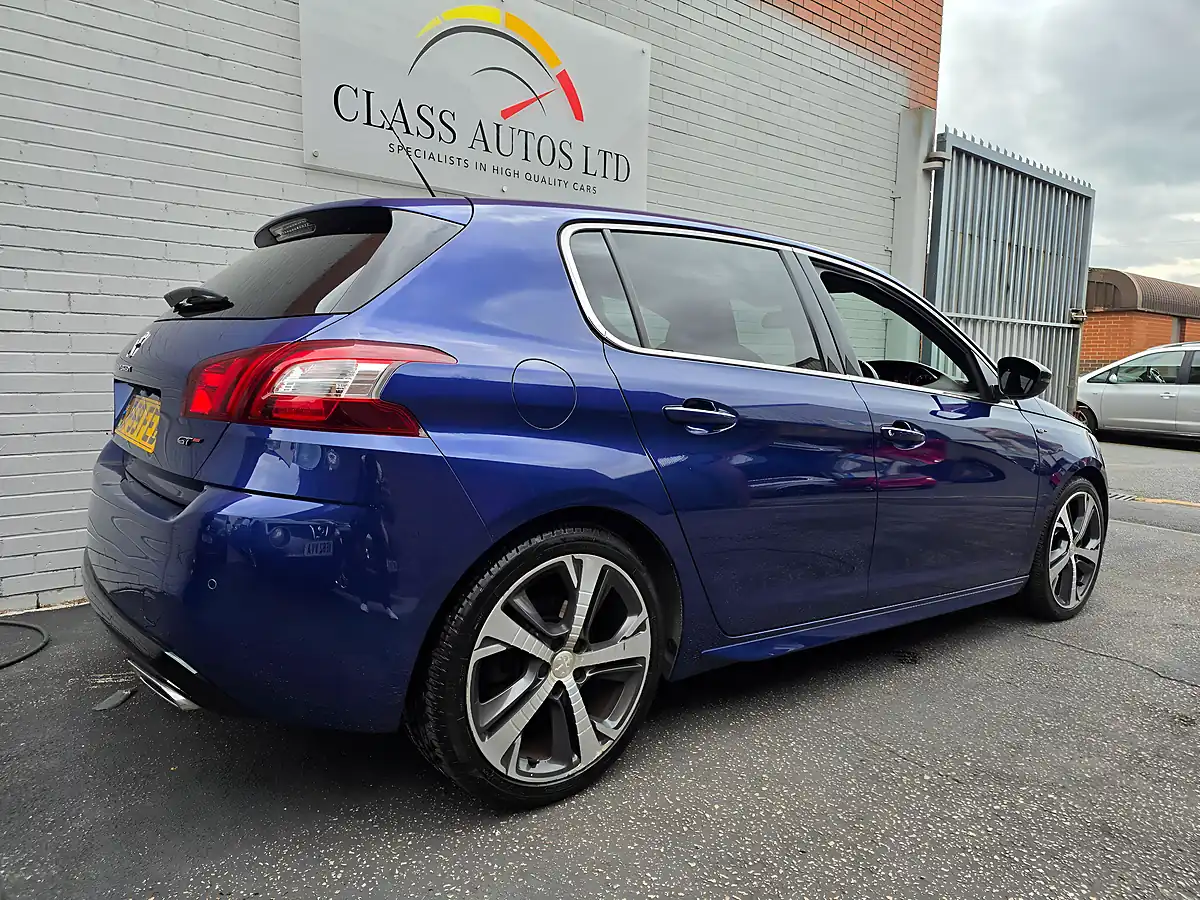 Used 2015 Peugeot 308 GT Blue - Interior and Exterior details 9