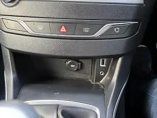 Used 2015 Peugeot 308 GT Line Blue - Interior and Exterior details 14