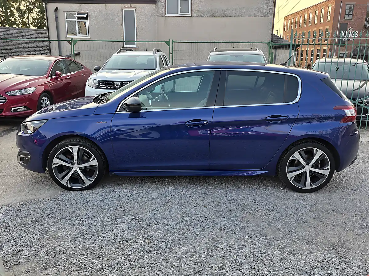 Used 2015 Peugeot 308 GT Line Blue - Interior and Exterior details 4