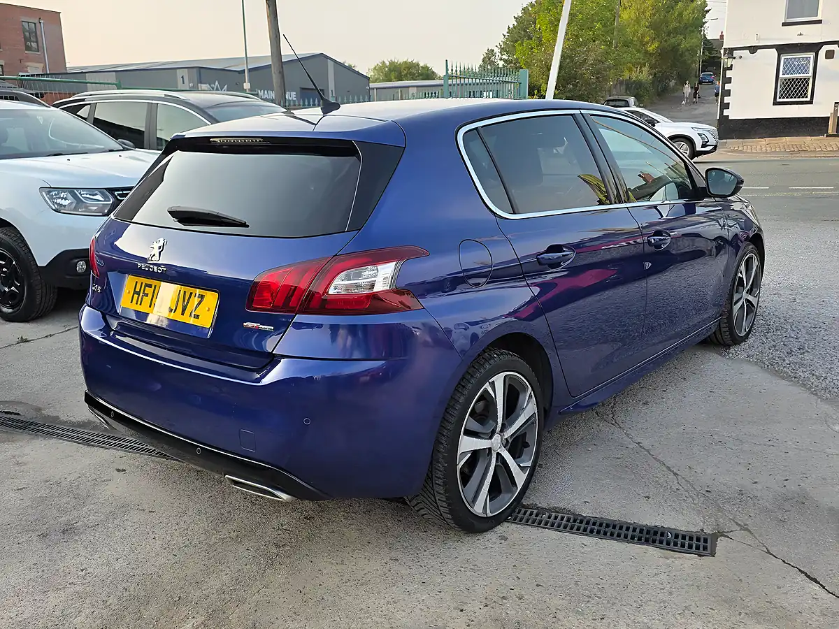 Used 2015 Peugeot 308 GT Line Blue - Interior and Exterior details 7
