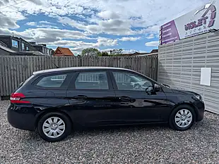 Used 2015 Peugeot 308 Sw Access Blue - Interior and Exterior details 13