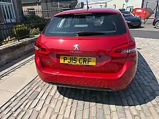 Used 2015 Peugeot 308 Sw Active Rioja Red - Interior and Exterior details 9