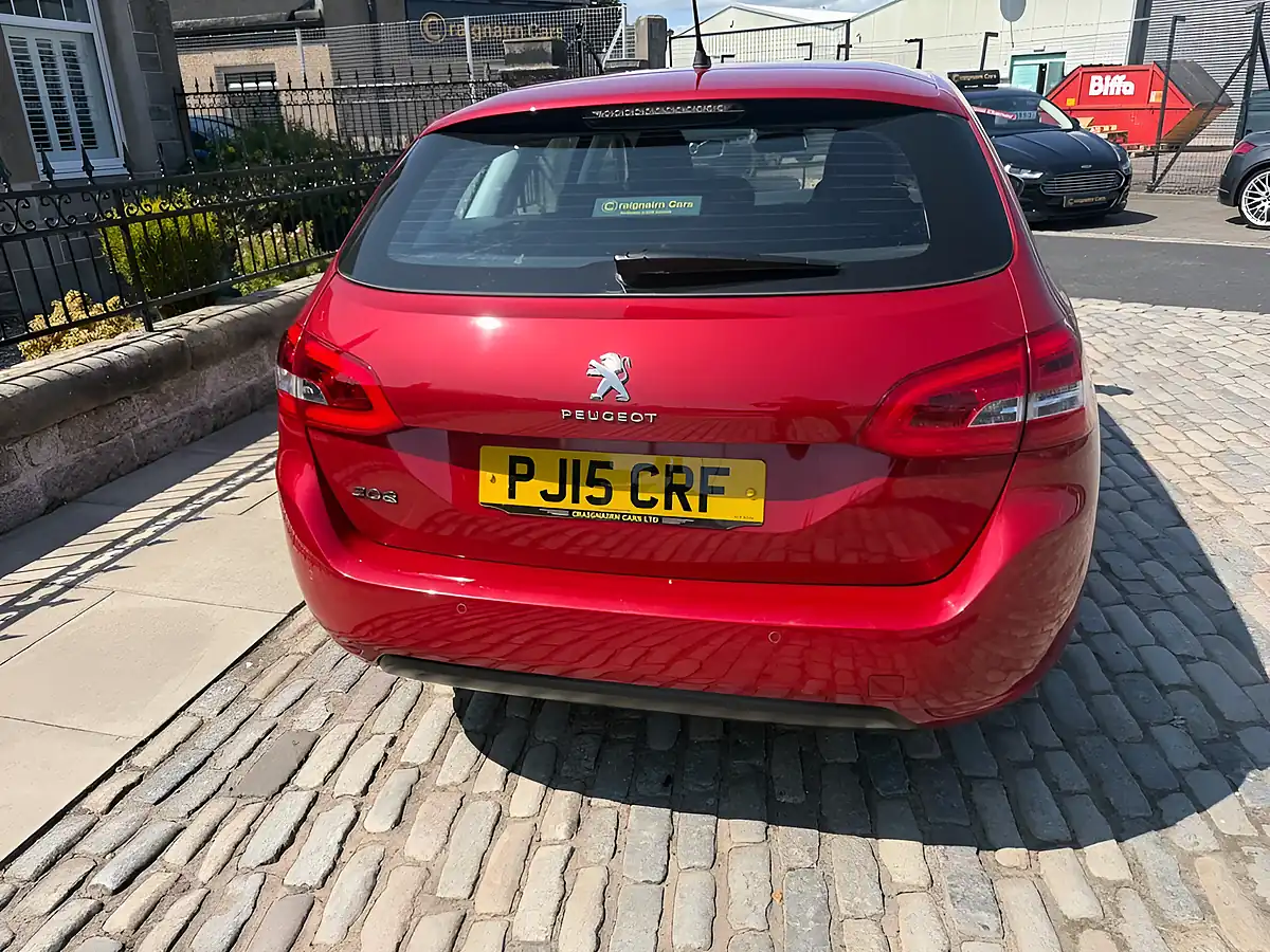 Used 2015 Peugeot 308 Sw Active Rioja Red - Interior and Exterior details 9