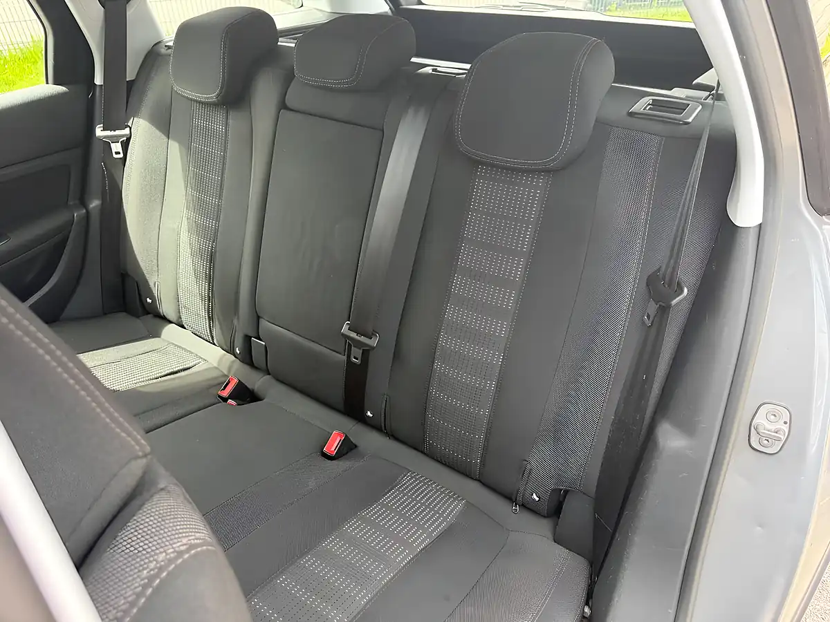 Used 2015 Peugeot 308 Sw Allure Grey - Interior and Exterior details 14