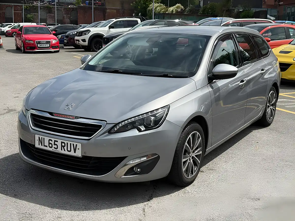 Used 2015 Peugeot 308 Sw Allure Grey - Interior and Exterior details 4