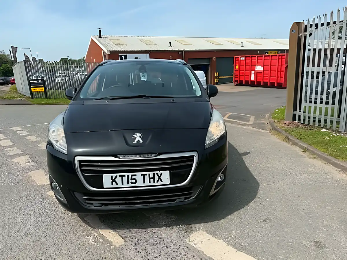 Used 2015 Peugeot 5008 Active Black - Interior and Exterior details 2