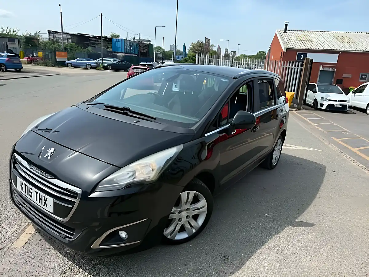 Used 2015 Peugeot 5008 Active Black - Interior and Exterior details 5