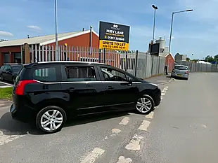 Used 2015 Peugeot 5008 Active Black - Interior and Exterior details 6